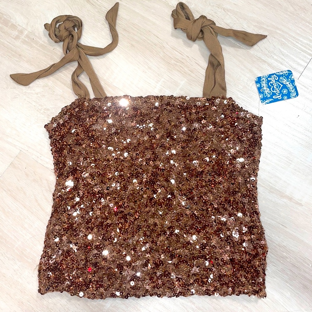 NWT FREE PEOPLE sequin crop with silky tie sleeves in “rose” xs